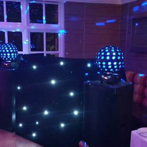 Mini-Hi-Tech Rig with black Starcloth DJ booth