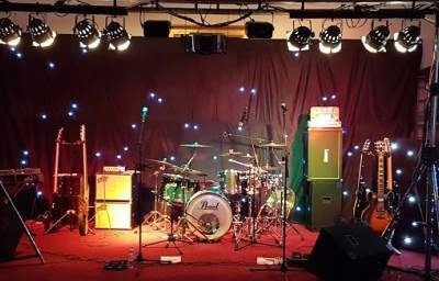 Platinum Live Rig (with Starcloth backdrop)