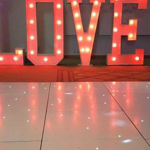 LOVE letters - red