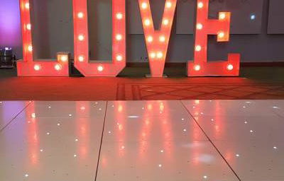 LOVE letters - red