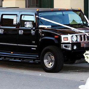 Black Hummer H2