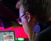 DJ