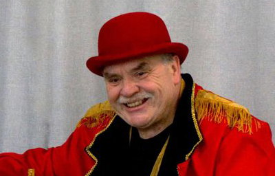 professor T's inchy tichy flea circus