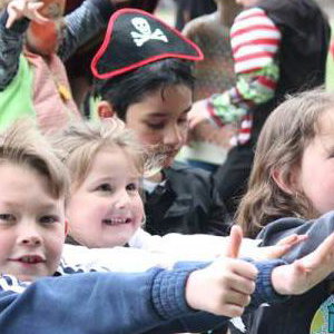 #lollylollipop #kidspartybristol #magicshow