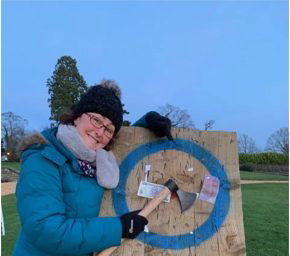 Axe-Throwing-Lady