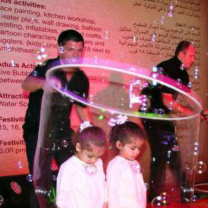 Bubble Show Performers