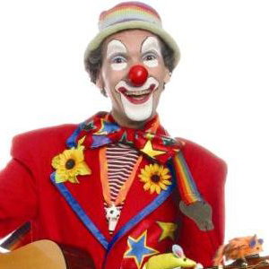 Charlie the Clown + guitar