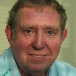 Gary Head and Shoulder green Shirt