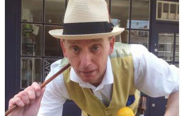 MIKE ALAN Close Up Magician