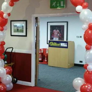 QL Arch red white
