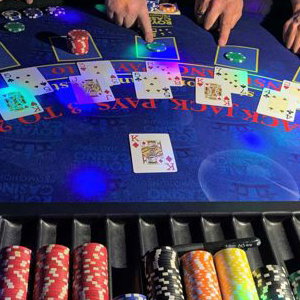 Blackjack fingers logo