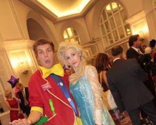 Queen Elsa at the Wellchild Awards