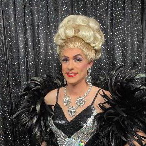 2022 Publicity Photo Drag Queen Miss Dot Com