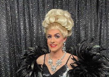 2022 Publicity Photo Drag Queen Miss Dot Com