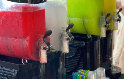 slush-machine-wedding-hire