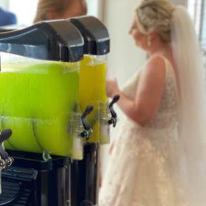 slush-machine-wedding-hire