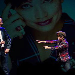 Comedy Stage Magic Show. Corporate Magician Billy Kidd