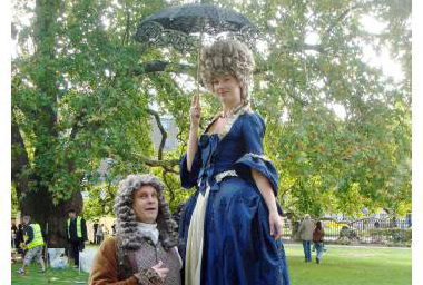 Bloomsbury Stilt Walkers
