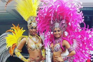 Carnival duo