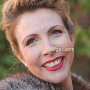 Jayne Darling Vintage Singer 