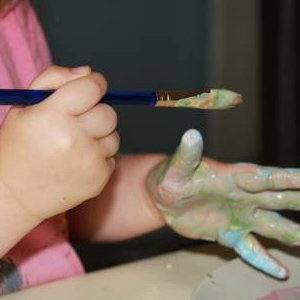 children love painting