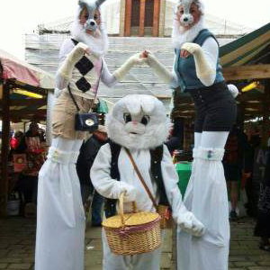 Stilt Walkers & Walkabout Characters