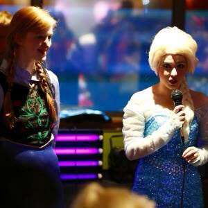Elsa & Anna