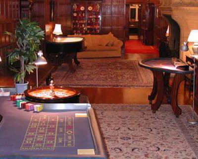 Deluxe Tables