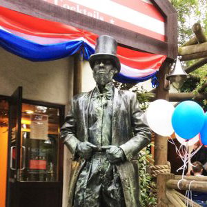 Lincoln-1