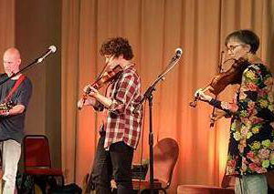 Twmp at Llanwddyn (2)