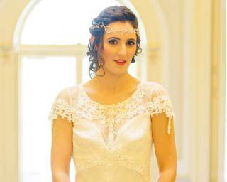 upton house brides posy green and white