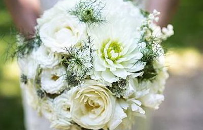 white handtied bouquet
