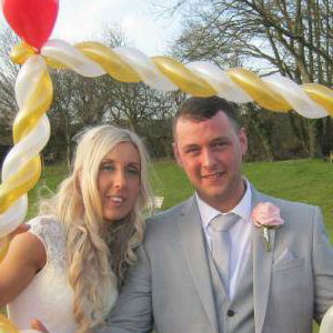 Balloon wedding frame