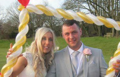 Balloon wedding frame