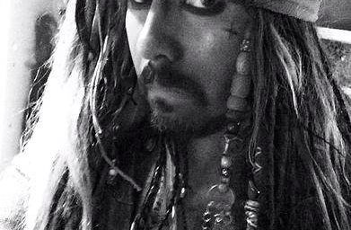 Even pirates take selfies