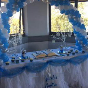 Cake Table Balloon Arch in Hertfordshire, Bedfordshire, Essex & surrounding areas. 