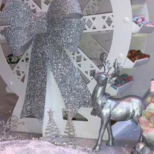 Sweet ferris wheel hire in Hertfordshire, Bedfordshire, Essex & surrounding areas. 
