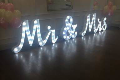 4ft Light Up Mr & Mrs Letter hire in Hertfordshire, Bedfordshire, Essex & surrounding areas.