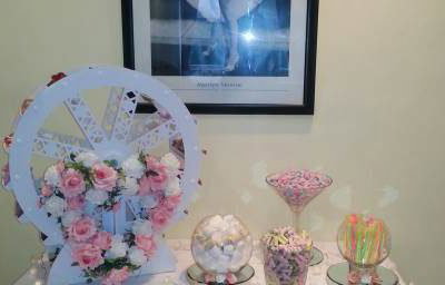 Sweet ferris wheel hire in Hertfordshire, Bedfordshire, Essex & surrounding areas. 