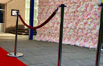 Flower Wall hire in Hertfordshire, Bedfordshire, Essex & surrounding areas. Perfect for weddings, birthdays & baby showers