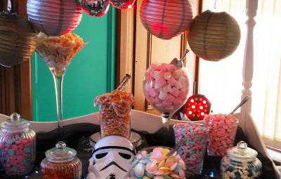 Star Wars Candy cart hire in Hertfordshire, Bedfordshire, Essex & surrounding areas. Perfect for weddings, birthdays & corporate events