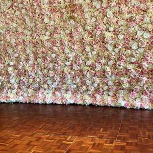 Flower Wall hire in Hertfordshire, Bedfordshire, Essex & surrounding areas. Perfect for weddings, birthdays & baby showers