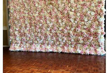 Flower Wall hire in Hertfordshire, Bedfordshire, Essex & surrounding areas. Perfect for weddings, birthdays & baby showers