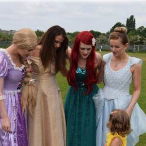 4 Princesses Together