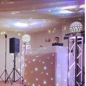 DJ & Love at Southend Barns