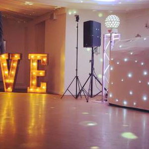 DJ & Love at Southend Barns