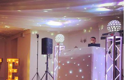 DJ & Love at Southend Barns