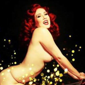 BURLESQUE CHAMPAGNE GLASS 