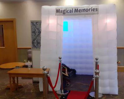 White booth