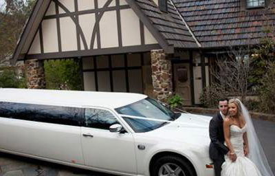 Style Wedding Cars, Limo, Wedding Car, Baby Bentley Wedding Car with Bride & Groom
